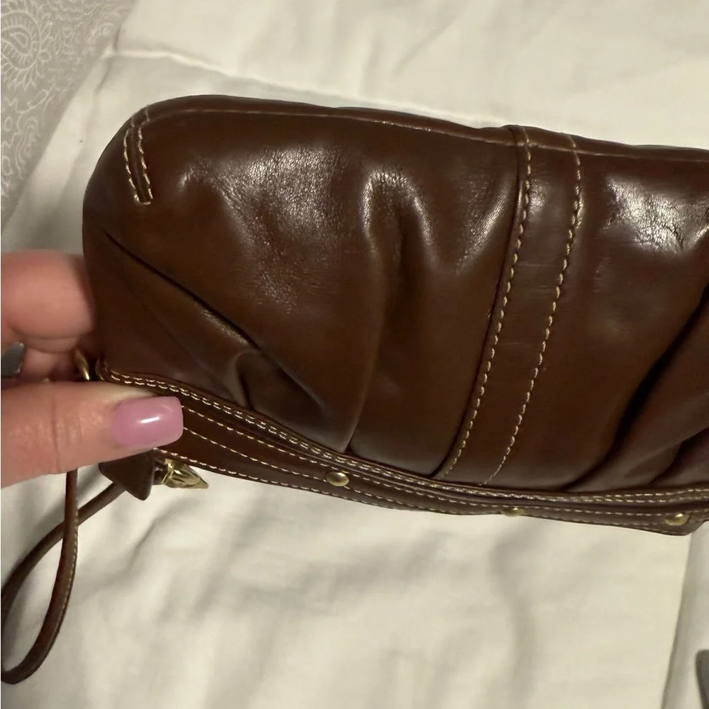 Coach Vintage Brown Leather Clutch/Wristlet with Gold Hardware/hangtag